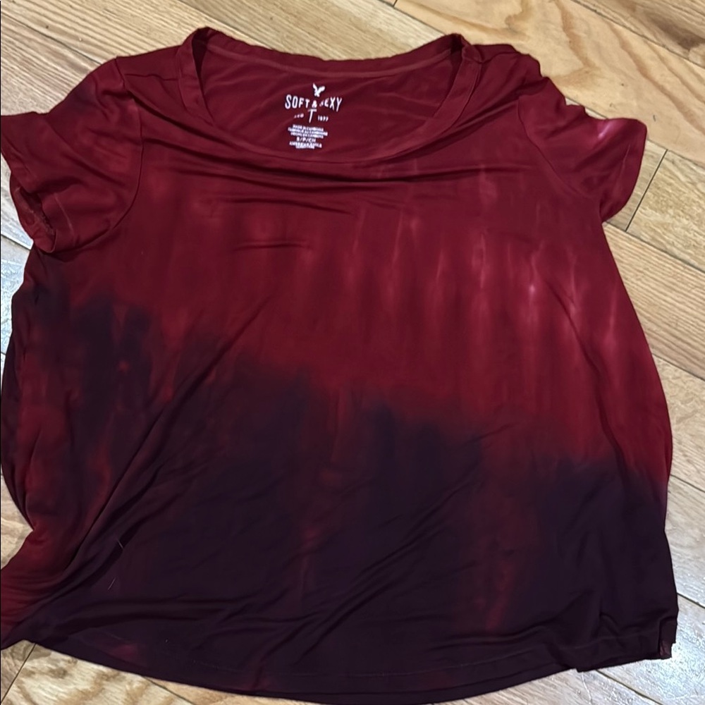 American Eagle Outfitters Red Short Sleeve T-Shirt